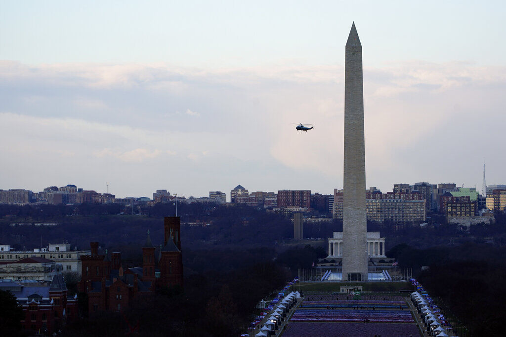 Trump leaves White House